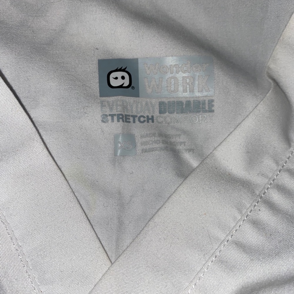 Scrub top - Picture 2 of 3